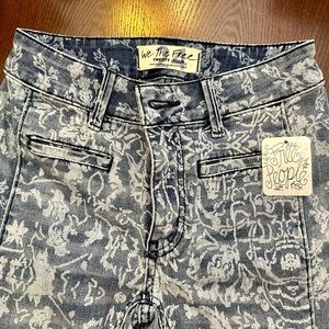 Free People We The Free Dream Lover Flared Paisley Jeans size 24